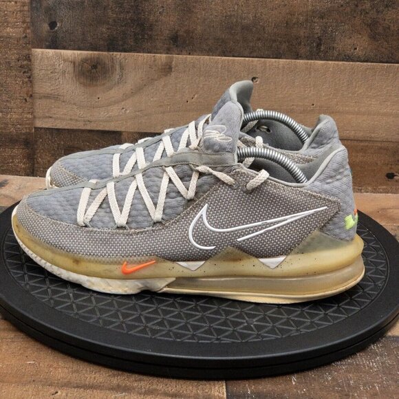 NIKE LEBRON 17 LOW PARTICLE GREY MENS ATHLETIC SHOES BASKETBALL RETRO SIZE 11 - Picture 5 of 9